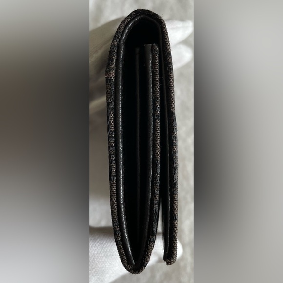 Dunhill Authentic, Vintage, and Elegant Coin Purse/Card Holder - Picture 9 of 12